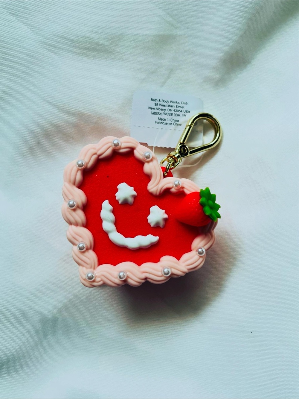 RARE HTF NWT Bath And Body Works 2024 Cake Sanitizer Holder Valentine